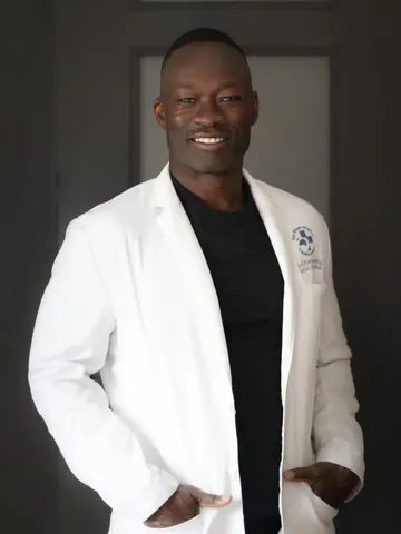 Kwadwo Kyeremanteng, MD